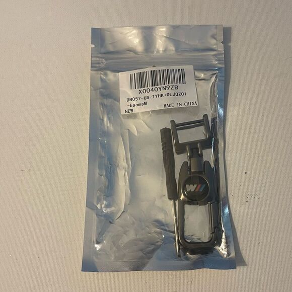 BMW Motorsports Logo Key Fob Keychain in Metal NWT - Picture 5 of 5